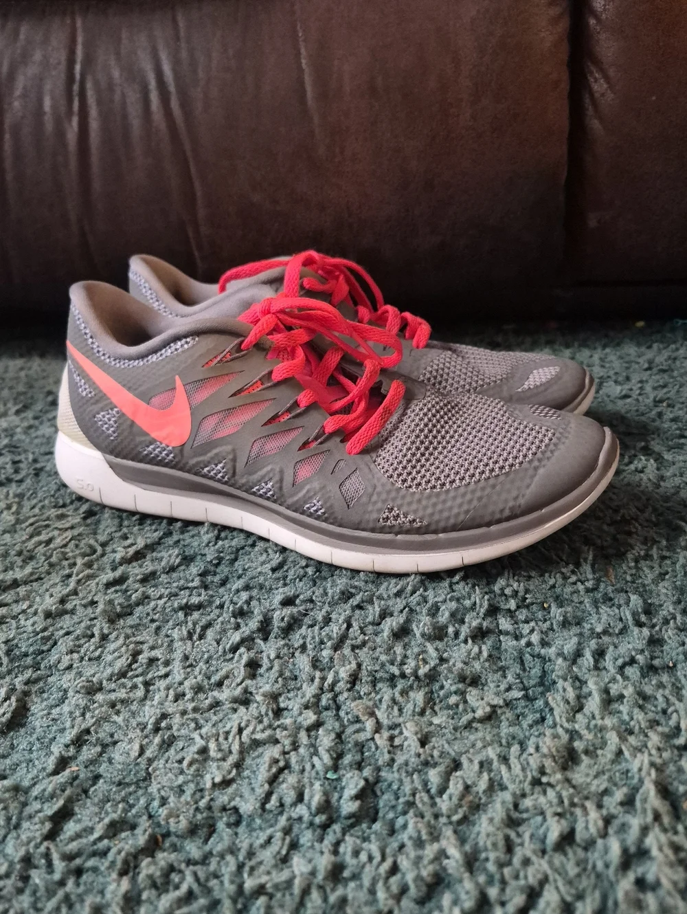 Nike Free 5.0 Running Shoes Women's Size 9.5 Gray Pink